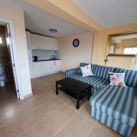 Palm Villa 1 Bed Apartment Overlooking Golf Course San Miguel de Abona Dış mekan fotoğraf