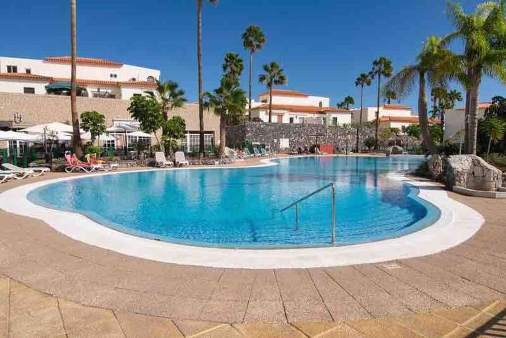 Palm Villa 1 Bed Apartment Overlooking Golf Course San Miguel de Abona Dış mekan fotoğraf